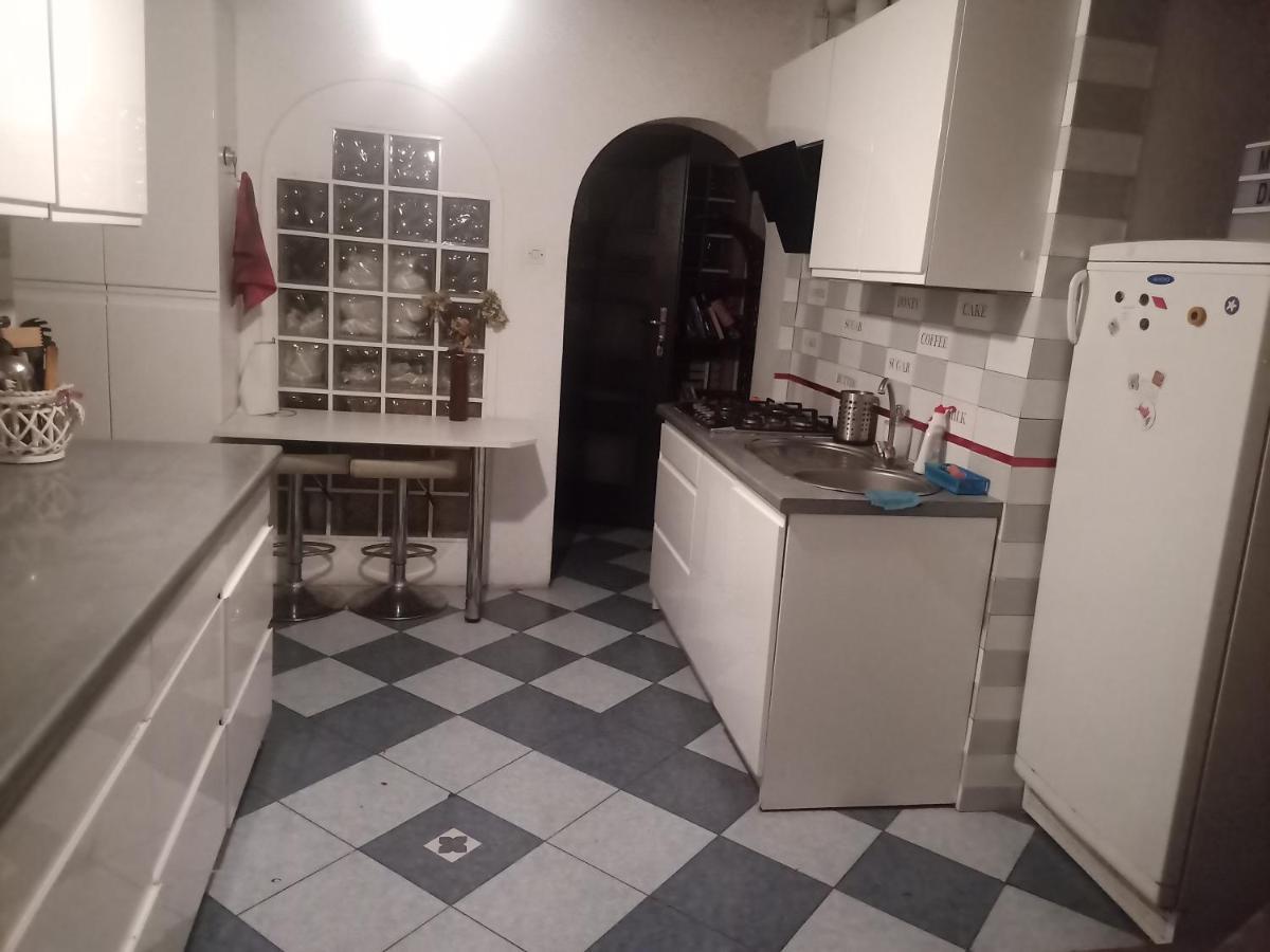 Pokoj W Domu Z Duzym Ogrodem クラクフ エクステリア 写真